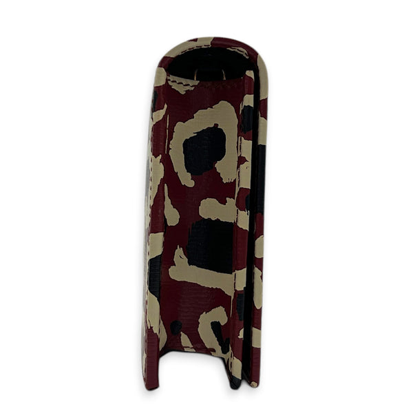 Interlocking G Wallet On Chain Red in Calfskin, Gold hardware