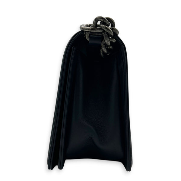 Boy Medium Blue Shoulder Bag in Calfskin, Silver hardware