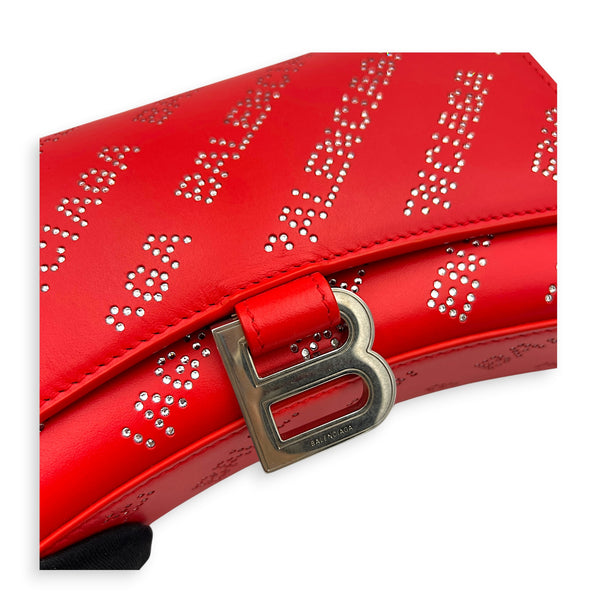 Hourglass Wallet On Chain Red in Calfskin, Silver hardware