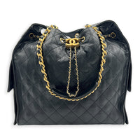 C25 Medium Black Shoulder Bag in Caviar Leather, Gold hardware