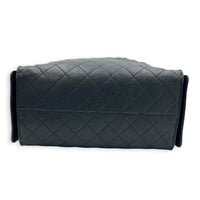 C25 Medium Black Shoulder Bag in Caviar Leather, Gold hardware