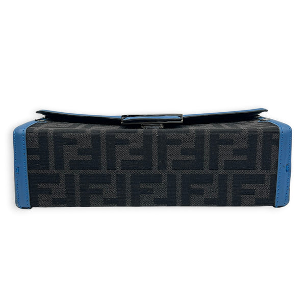 Baguette Box Shoulder Bag Black in Canvas, Silver hardware