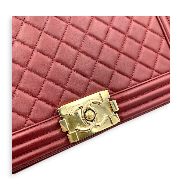 Boy Shoulder Bag Red in Lambskin, Gold hardware