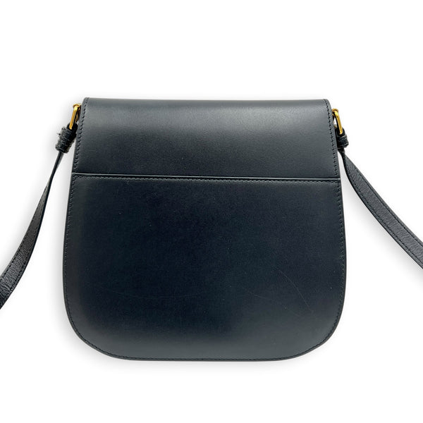 Bobby Frame Shoulder Bag Black in Calfskin, Gold hardware