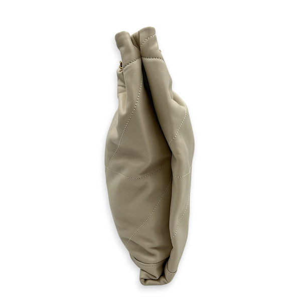 Jamie Pochon Shoulder Bag White in Lambskin, Gold hardware