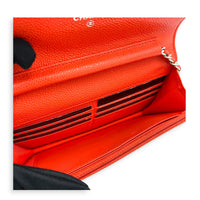 Chevron Wallet On Chain Pink in Caviar Leather, Silver hardware