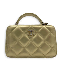 CC Vanity Top Handle Gold in Lambskin, Gold hardware