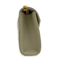 Envelope Shoulder Bag White in Grained Leather, Gold hardware