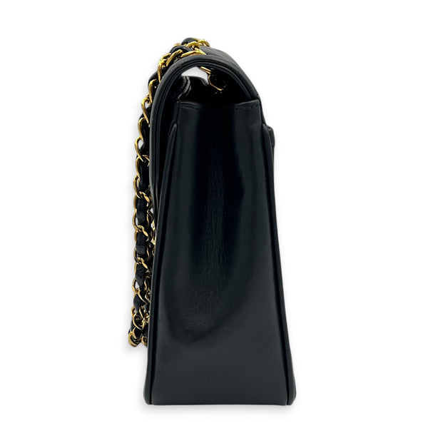 CC Vintage Chevron Envelope Flap Shoulder Bag Black in Lambskin, Gold hardware
