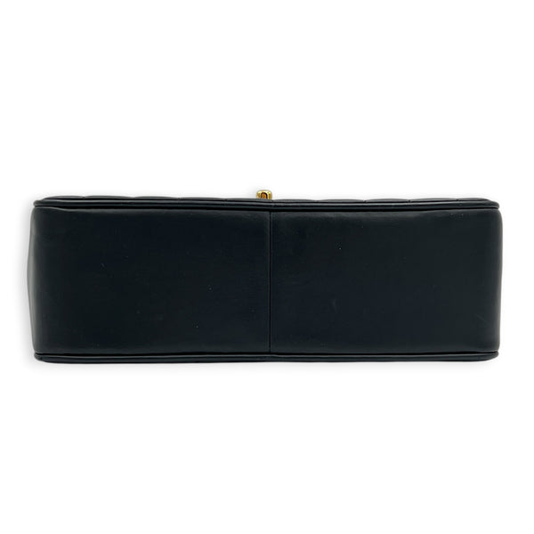 CC Vintage Chevron Envelope Flap Shoulder Bag Black in Lambskin, Gold hardware