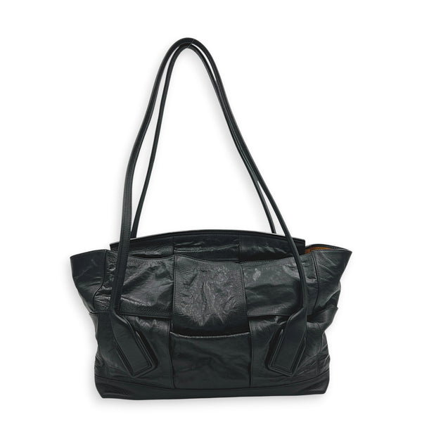 Arco Shoulder Bag Large Black in Calfskin, Silver hardware