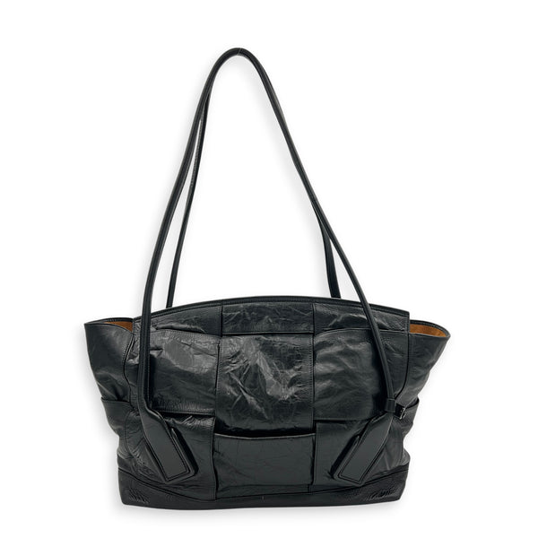 Arco Shoulder Bag Large Black in Calfskin, Silver hardware