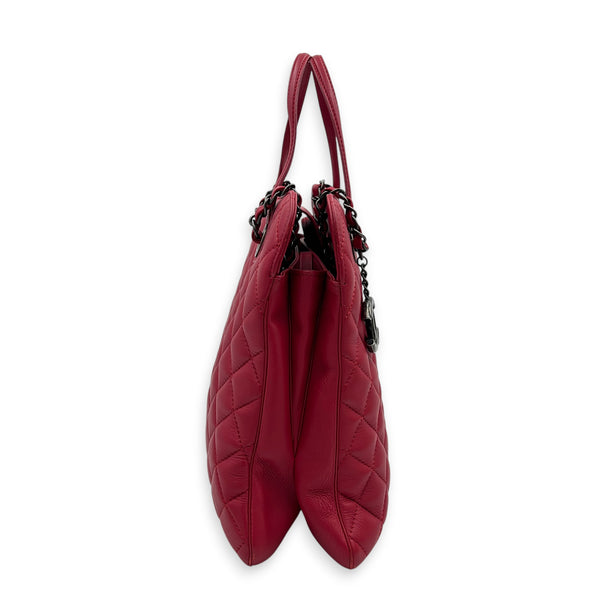 Quilted CC Top Handle Shoulder Bag Red in Lambskin, Ruthenium hardware