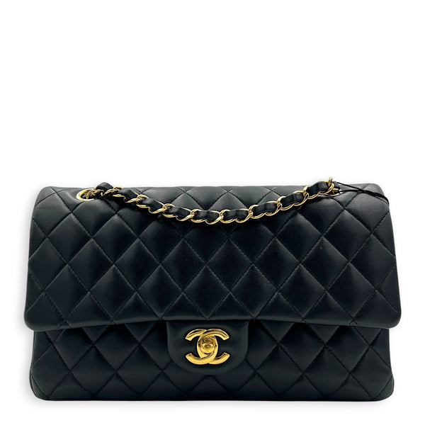 Classic Medium Black Shoulder Bag in Lambskin, Gold hardware