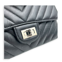 2.55 Shoulder Bag Black in Calfskin, Silver hardware