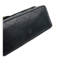 Classic Shoulder Bag Black in Caviar Leather, Gold hardware