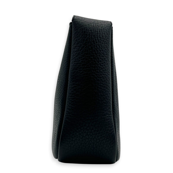 Le 5 A 7 Shoulder Bag Baby Black in Calfskin, Gold hardware