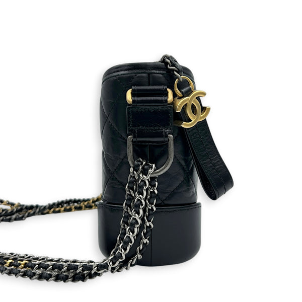 Gabrielle Small Black Shoulder Bag in Calfskin, Mixed hardware