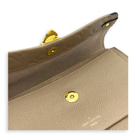 Vavin Wallet On Chain Beige in Empreinte Leather, Gold hardware