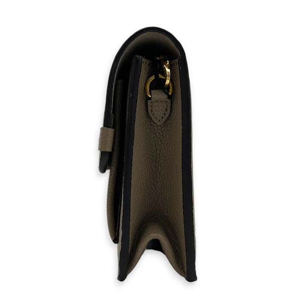 Vavin Wallet On Chain Beige in Empreinte Leather, Gold hardware