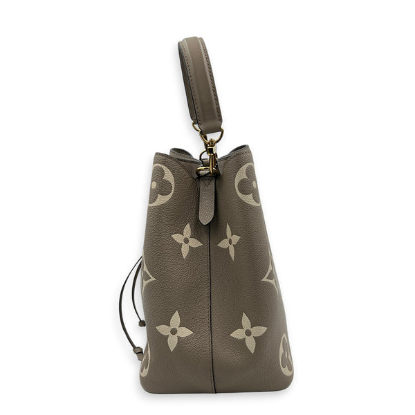 NeoNoe Bucket Bag Beige in Empreinte Leather, Gold hardware
