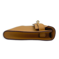 Kelly Cut Sesame Clutch in Swift, Gold hardware