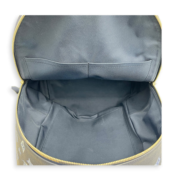 Multipocket Backpack Ink Blue in Monogram Empreinte Leather, Silver hardware