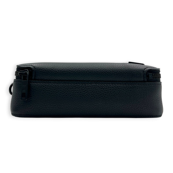 Alpha Wearable Wallet  Crossbody Bag Black in Taurillon Leather, Black hardware