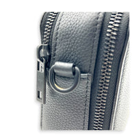 Alpha Wearable Wallet  Crossbody Bag Black in Taurillon Leather, Black hardware