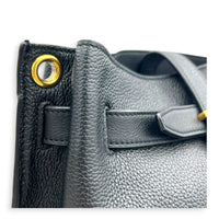 Boucle Bucket Bag Black in Calfskin, Gold hardware