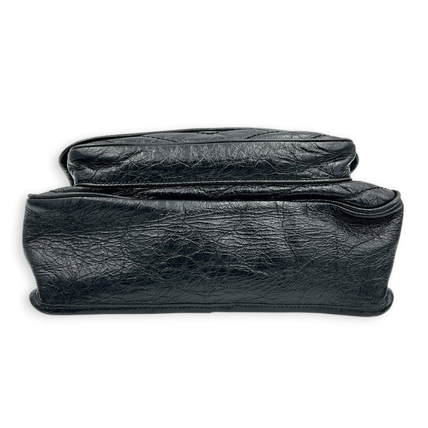 Niki Medium Black Shoulder Bag in Distressed Leather, Gunmetal hardware