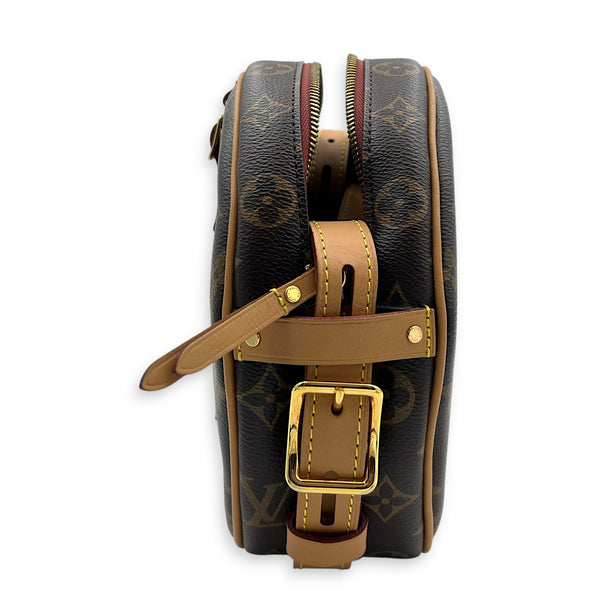 Boite Chapeau Souple Shoulder Bag MM Brown in Monogram Coated Canvas, Gold hardware