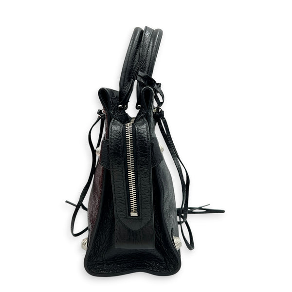City Top Handle Bag Small Noir in Distressed Leather, Silver hardware