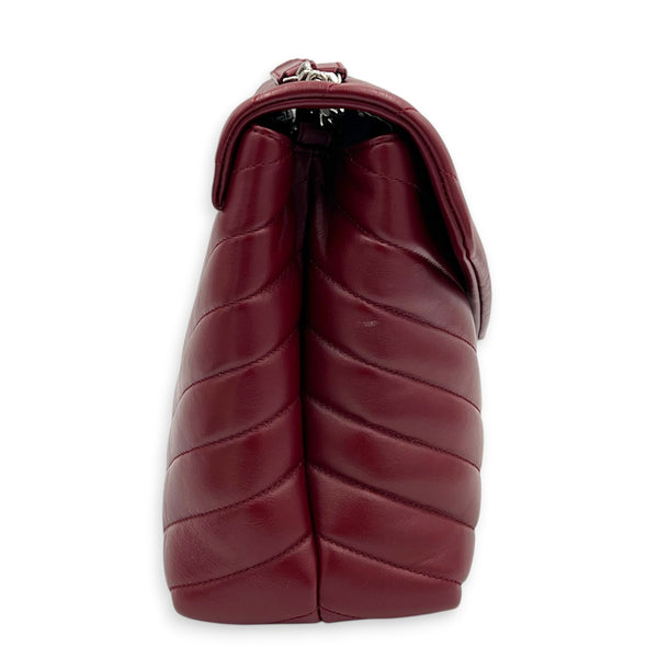 Loulou Shoulder Bag Medium Rouge Eros in Lambskin, Silver hardware