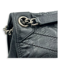 Niki Shoulder Bag Medium Black in Distressed Leather, Gunmetal hardware