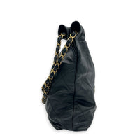 22 Tote Small Black Shoulder Bag in Calfskin, Gold hardware