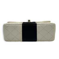 CC Shoulder Bag Bicolor in Lambskin, Gold hardware