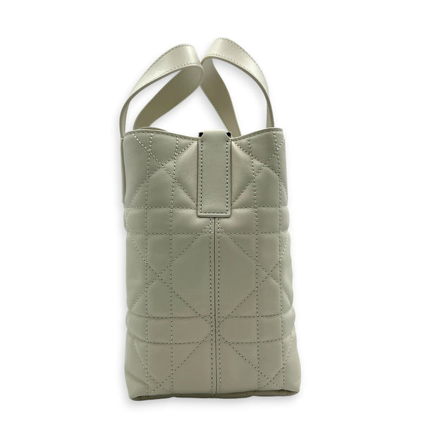 Toujours Tote Bag Vertical  White in Calfskin, Gold hardware