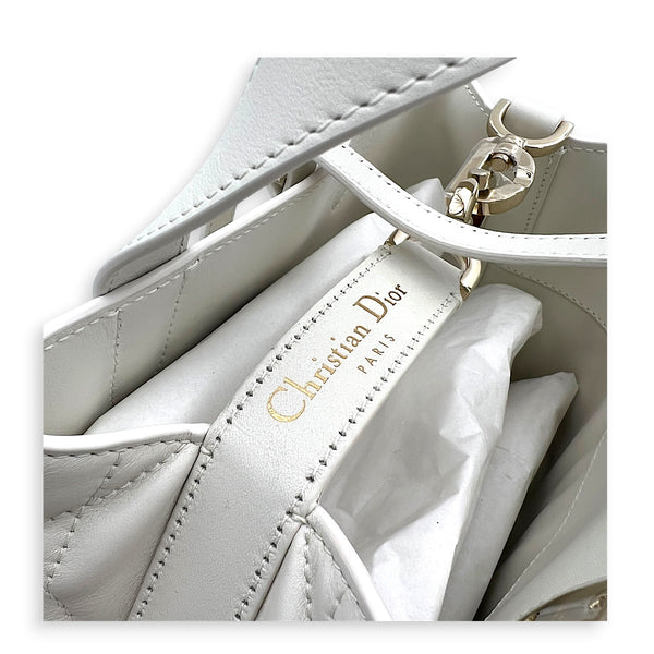 Toujours Tote Bag Vertical  White in Calfskin, Gold hardware