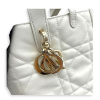 Toujours Tote Bag Vertical  White in Calfskin, Gold hardware