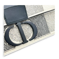 30 Montaigne Shoulder Bag Black in Calfskin, Monochrome hardware