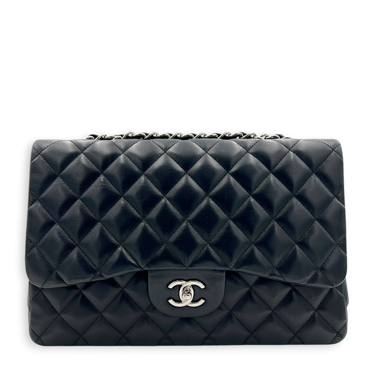 Classic Single Flap Jumbo Black Shoulder Bag in Lambskin, Silver hardware