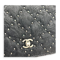 CC Studs Wallet On Chain Black in Calfskin, Silver hardware