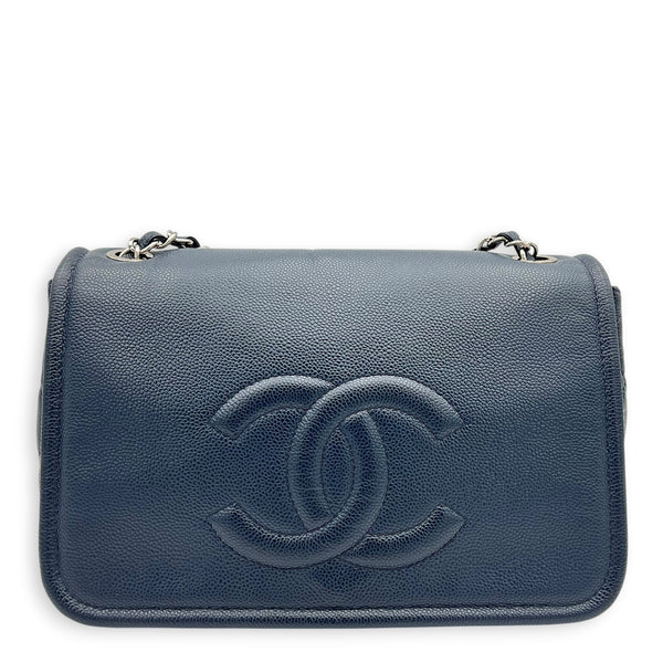Timeless CC Shoulder Bag Navy in Caviar Leather, Silver hardware
