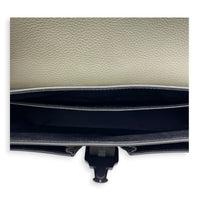 Hit The Road Messenger Green in Calfskin, Silver hardware
