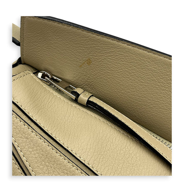 Puzzle Shoulder Bag Medium Beige in Calfskin, Silver hardware