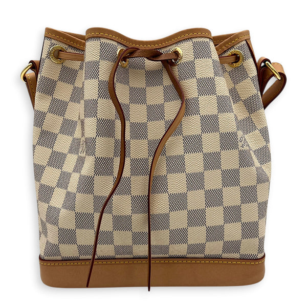 Noe Bucket Bag White in Coated Canvas, Gold hardware