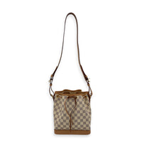 Noe Bucket Bag White in Coated Canvas, Gold hardware