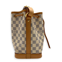 Noe Bucket Bag White in Coated Canvas, Gold hardware