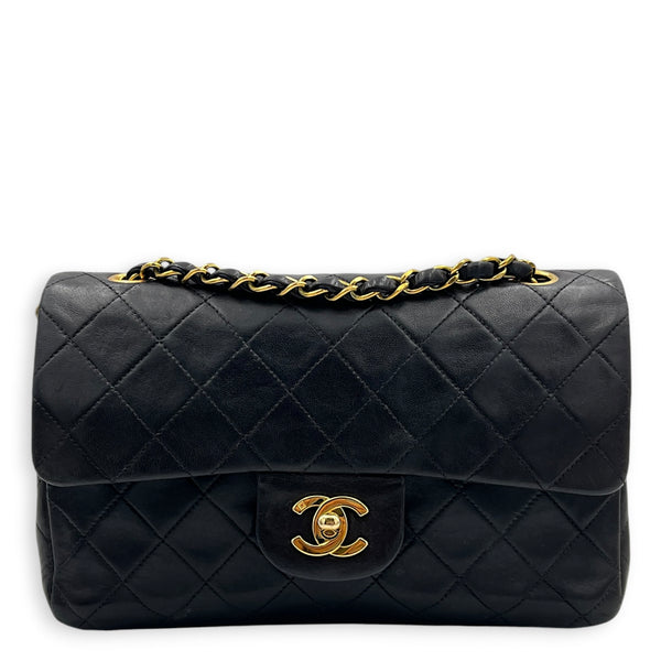 Classic Double Flap Shoulder Bag Small Vintage Brown in Lambskin, Gold hardware